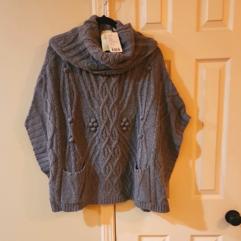 Cozy Gray Cable Knit Sweater